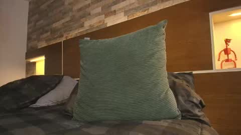 Snapshot of alicewillow chatting on 01-17-26, 10:24 Alice online show from 01-17-26, 10:24