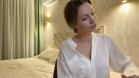 Snapshot of alicewonders_ chatting on 01-23-25, 10:22 Alice online show from 01-23-25, 10:22