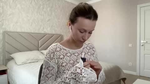 Snapshot of alicewonders_ chatting on 02-18-25, 05:31 Alice online show from 02-18-25, 05:31