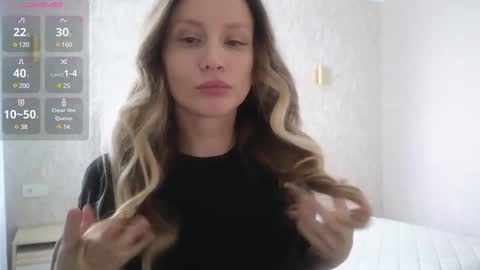 Snapshot of alicewonders_ chatting on 03-10-25, 07:53 Alice online show from 03-10-25, 07:53