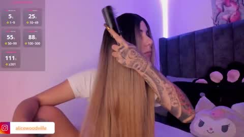 Alice online show from 02-13-25, 03:46