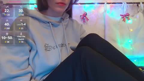 AliceWoolfy online show from 01-05-25, 09:14