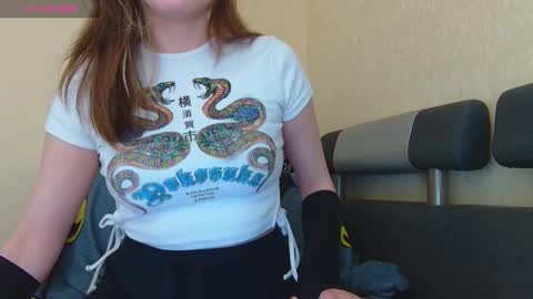 AliceWoolfy online show from 03-11-26, 09:32