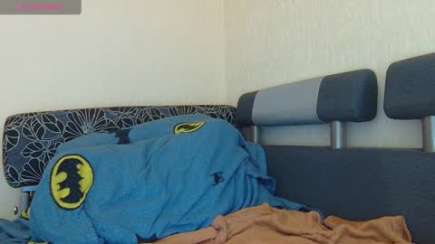 AliceWoolfy online show from 04-09-26, 08:03