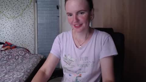 Snapshot of alicexbaby chatting on 05-25-26, 10:43 Alicexbaby online show from 05-25-26, 10:43