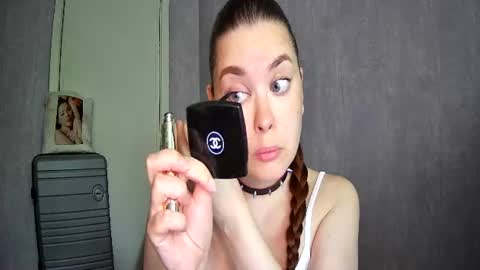 Snapshot of alicexfresh chatting on 06-22-26, 08:11 AlicexFresh online show from 06-22-26, 08:11