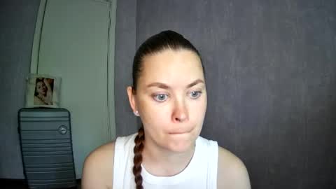 Snapshot of alicexfresh chatting on 06-26-26, 12:09 AlicexFresh online show from 06-26-26, 12:09