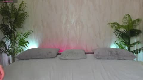 Mia online show from 01-21-25, 02:11