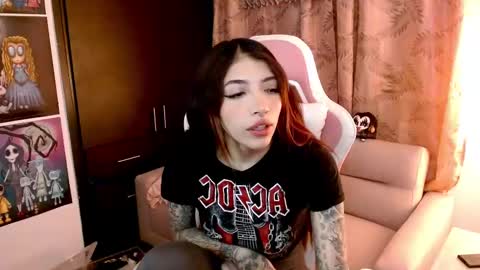 ALICIA  online show from 03-10-25, 03:34