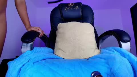 Alicia Kyse  online show from 04-30-26, 03:13