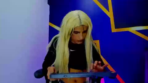 Snapshot of aliciaa_diamond2 chatting on 03-25-26, 09:43 aliciaa_diamond2 online show from 03-25-26, 09:43