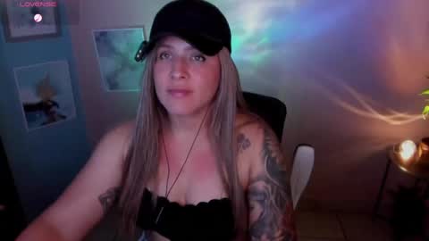 Jennyfer online show from 05-30-26, 08:17