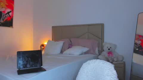 aliciabiden online show from 02-03-26, 02:53