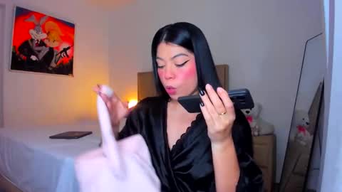 Snapshot of aliciabiden chatting on 04-22-26, 12:07 aliciabiden online show from 04-22-26, 12:07