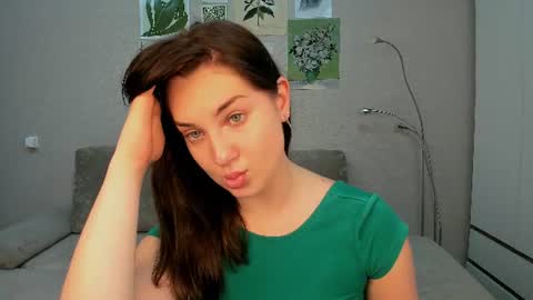 Snapshot of aliciacollinss chatting on 06-17-26, 12:40 Aliciacollinsss online show from 06-17-26, 12:40