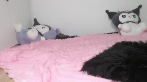 aliciamoon_ online show from 09-17-25, 08:21