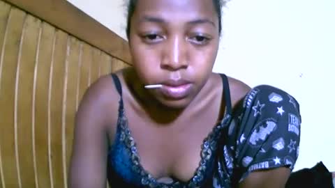 alicianah online show from 10-03-25, 07:33