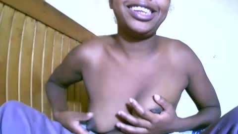 alicianah online show from 10-08-25, 05:38