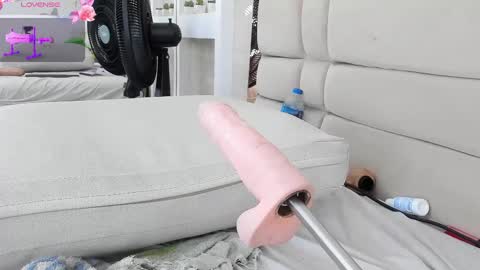 im tutti online show from 02-21-25, 05:35