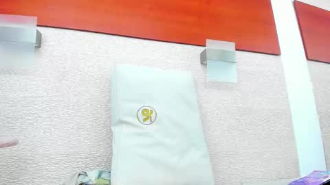 im tutti online show from 02-28-25, 05:48