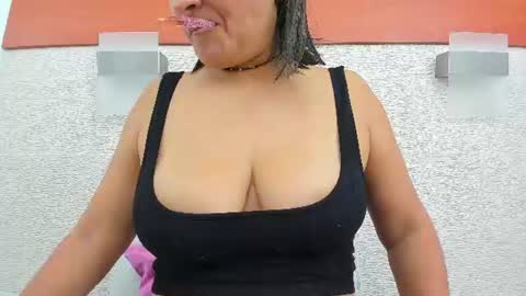 im tutti online show from 06-18-26, 01:17