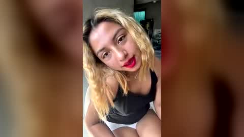 Karla Oconoor online show from 06-19-26, 05:06