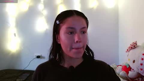 aliciia_23 online show from 12-15-25, 10:03