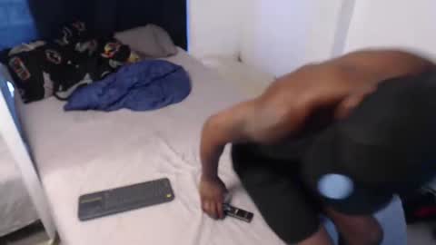 Alid 17 online show from 03-21-26, 04:43