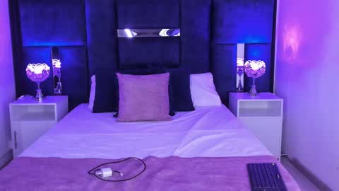 Ali Diaz online show from 02-08-25, 07:38