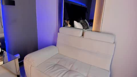 Ali Diaz online show from 02-14-25, 01:45