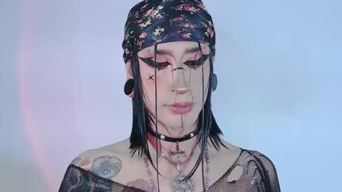     online show from 06-09-26, 12:33