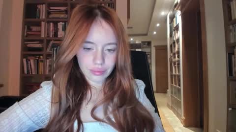 Snapshot of aliensi chatting on 02-25-26, 07:45 aliensi online show from 02-25-26, 07:45