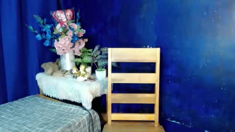 aliexagrey online show from 09-10-25, 04:23