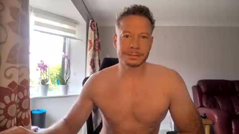 Snapshot of alig1980 chatting on 07-28-26, 08:10 alig1980 online show from 07-28-26, 08:10