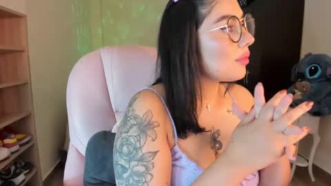 Snapshot of aliice_69 chatting on 03-04-25, 03:11 aliice_69 online show from 03-04-25, 03:11
