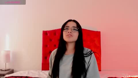 Snapshot of aliice_walker_ chatting on 12-20-24, 06:45 aliice_walker_ online show from 12-20-24, 06:45