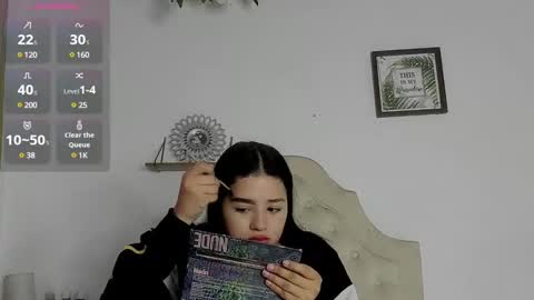 Snapshot of aliice_walker_ chatting on 02-03-25, 12:14 aliice_walker_ online show from 02-03-25, 12:14