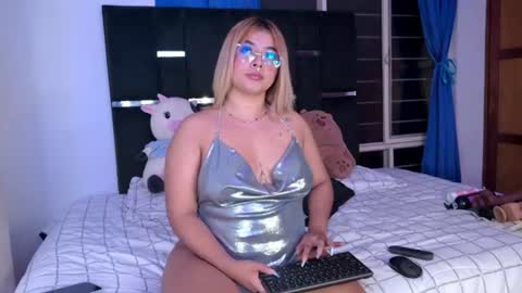 Snapshot of aliice_wonderland_ chatting on 07-03-26, 04:52 Aliice Brown online show from 07-03-26, 04:52