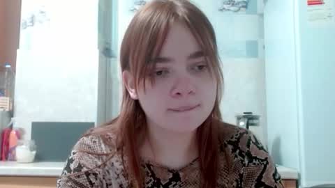 Snapshot of aliiice_stone chatting on 10-10-25, 01:43 Alice online show from 10-10-25, 01:43