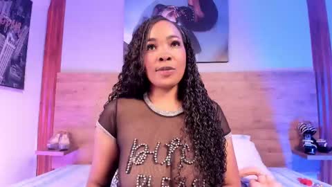 Snapshot of aliisson_cruz chatting on 09-30-25, 12:21 Alisson online show from 09-30-25, 12:21