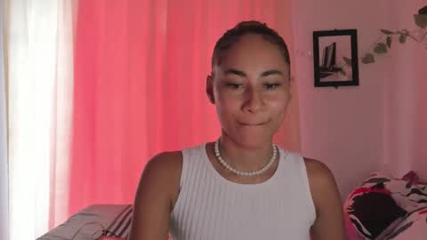 Snapshot of alikaa_nia chatting on 01-09-25, 07:18 online show from 01-09-25, 07:18