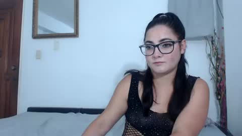 Snapshot of alina_seduction chatting on 06-20-26, 09:50 Alina online show from 06-20-26, 09:50