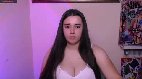 Snapshot of alinaasti_ chatting on 06-22-26, 07:05 Alina online show from 06-22-26, 07:05
