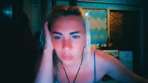 Snapshot of alinafrey_ chatting on 06-10-26, 07:02 Alina online show from 06-10-26, 07:02