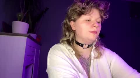 Snapshot of alinahotgirl chatting on 07-06-26, 08:33 Alina online show from 07-06-26, 08:33