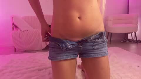 alinaluxx online show from 07-15-26, 07:41