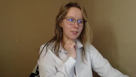 alinasei online show from 02-08-26, 09:07