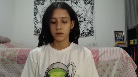 Snapshot of alinawoolf_ chatting on 01-03-25, 11:44 Ali online show from 01-03-25, 11:44