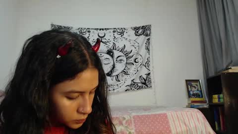 Snapshot of alinawoolf_ chatting on 01-11-25, 02:41 Ali online show from 01-11-25, 02:41