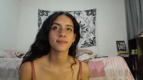 Snapshot of alinawoolf_ chatting on 01-11-25, 08:43 Ali online show from 01-11-25, 08:43